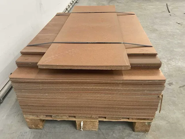 Hardboard plaat 1200x820x3mm (70x) - afbeelding 3 van  4