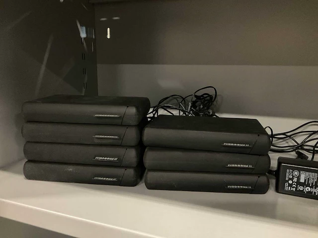 Harddrives (8x) - afbeelding 1 van  3