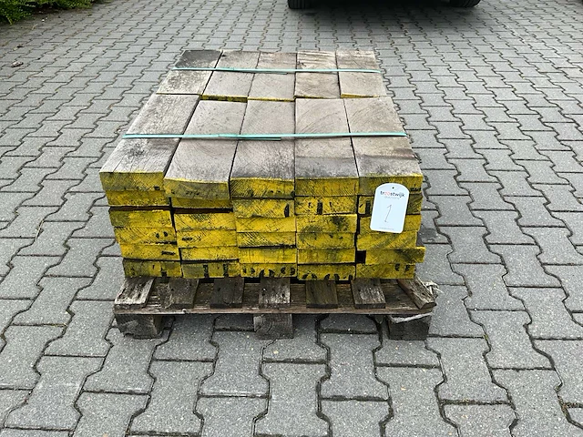 Hardhout azobe balk (500x150x50mm) (60x) - afbeelding 1 van  4