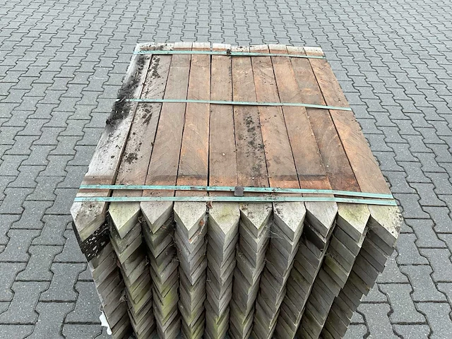 Hardhout azobe paal (1200x90x40) (170x) - afbeelding 4 van  4