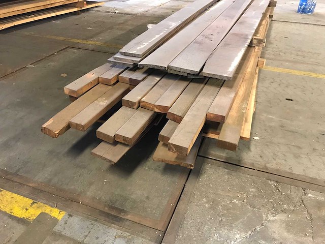 Hardhout en vuren balken en planken (30x) - afbeelding 3 van  3