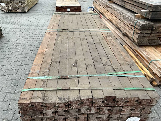Hardhout schuttingpaal (2700x90x90mm) (72x) - afbeelding 3 van  4