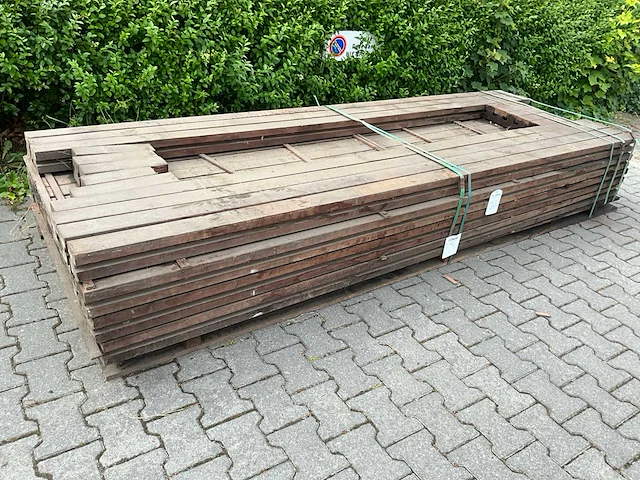 Hardhout schuttingpaal (3000x90x90mm) (43x) - afbeelding 2 van  4