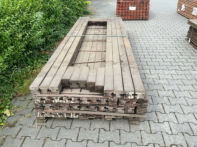 Hardhout schuttingpaal (3000x90x90mm) (43x) - afbeelding 3 van  4