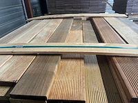 Hardhout tegelhout 550-1050x97x17mm (410x) - afbeelding 1 van  3