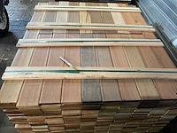 Hardhout tegelhout 550-1050x97x17mm (596x) - afbeelding 1 van  3
