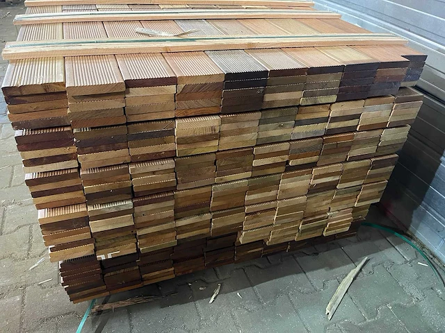 Hardhout tegelhout 550-1050x97x17mm (596x) - afbeelding 3 van  3