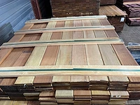 Hardhout tegelhout 550-1050x97x17mm (607x) - afbeelding 1 van  3