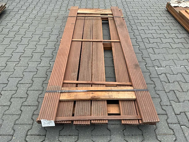 Hardhout vlonderplank (2450x145x25mm) (10x) - afbeelding 3 van  3
