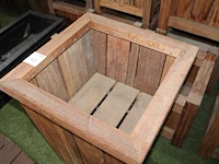 Hardhouten bloembak. afmeting 60 x 60 x91 cm. - afbeelding 3 van  3