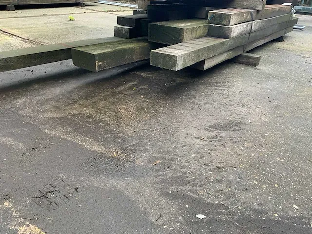 Hardhouten palen - afbeelding 2 van  3