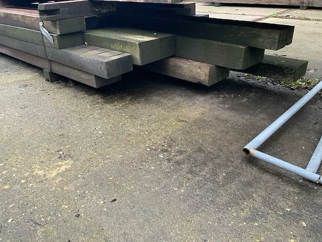 Hardhouten palen - afbeelding 3 van  3
