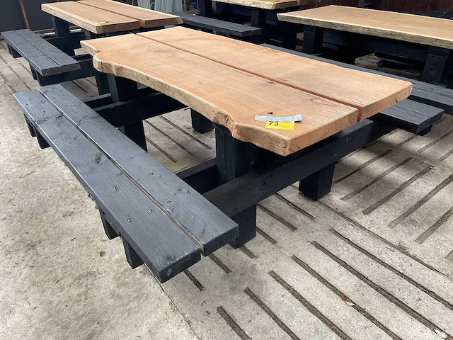 Hardhouten picknicktafel 2000mm - afbeelding 1 van  3