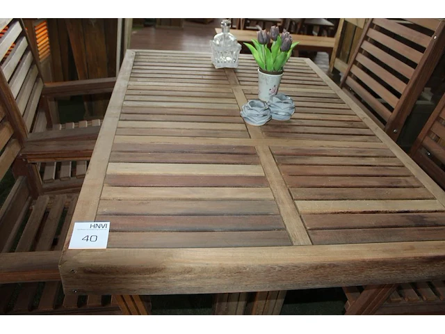 Hardhouten tuinset bestaande tafel en vier stoelen met leuning, tafel 139 x 94 x 76 cm. - afbeelding 2 van  4
