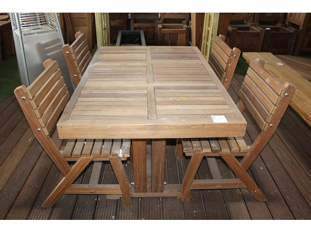 Hardhouten tuinset bestaande tafel en vier stoelen. tafelafmeting 139 x 94 x 76 cm. - afbeelding 2 van  4