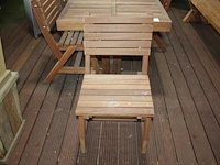 Hardhouten tuinset bestaande tafel en vier stoelen. tafelafmeting 139 x 94 x 76 cm. - afbeelding 3 van  4