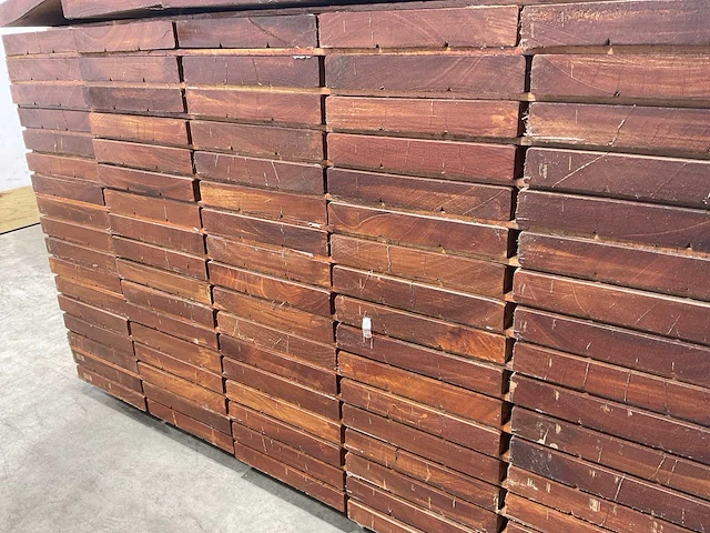 Hardhouten vlonderplank geprofileerd 245x19x2,8 cm (15x) - afbeelding 3 van  5
