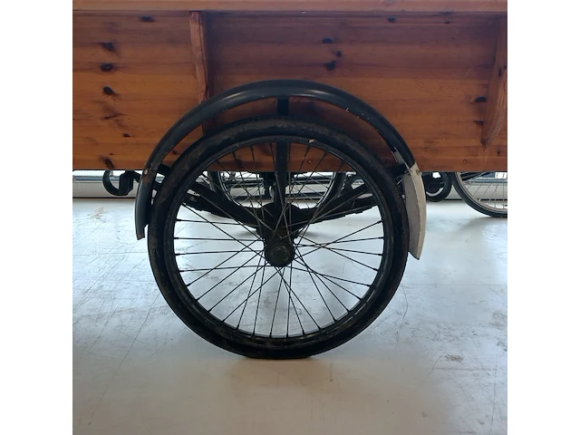 Haringkar /bakfiets , gazelle, onderstel en fiets ca 1930 en opbouw volledig vernieuwd - afbeelding 3 van  33