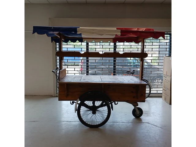 Haringkar /bakfiets , gazelle, onderstel en fiets ca 1930 en opbouw volledig vernieuwd - afbeelding 4 van  33