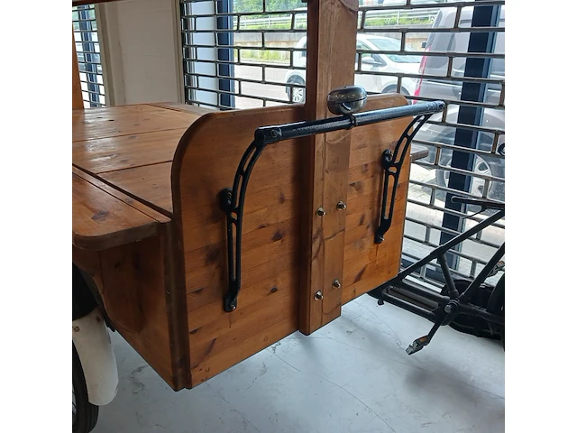 Haringkar /bakfiets , gazelle, onderstel en fiets ca 1930 en opbouw volledig vernieuwd - afbeelding 28 van  33