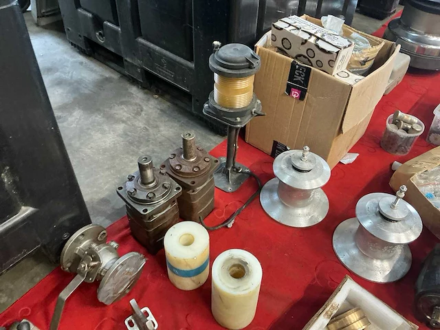 Harken lieren diverse boot onderdelen en accessoires - afbeelding 26 van  36