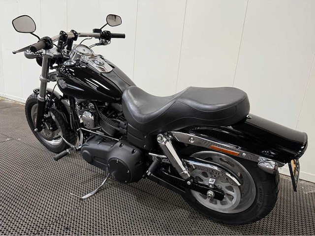 Harley davidson - chopper - motorfiets - 2011 - afbeelding 20 van  23
