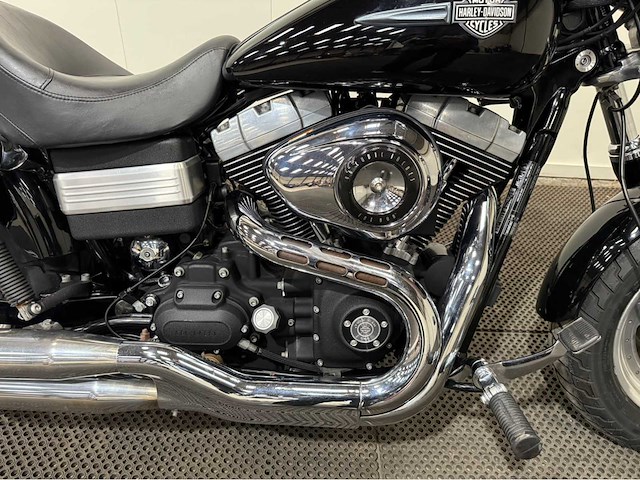 Harley davidson - chopper - motorfiets - 2011 - afbeelding 21 van  23