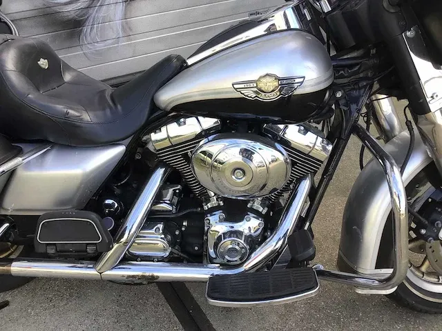 Harley davidson - tour - 88 flhtcui egult.cl. - motorfiets - afbeelding 6 van  33