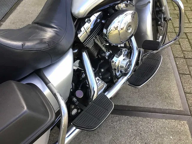 Harley davidson - tour - 88 flhtcui egult.cl. - motorfiets - afbeelding 8 van  33