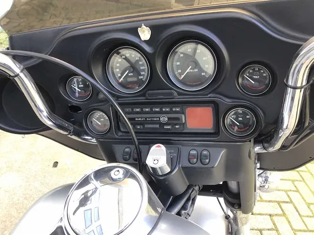 Harley davidson - tour - 88 flhtcui egult.cl. - motorfiets - afbeelding 17 van  33