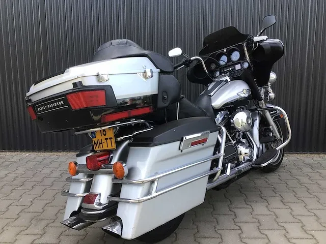 Harley davidson - tour - 88 flhtcui egult.cl. - motorfiets - afbeelding 29 van  33