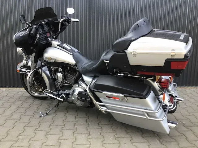 Harley davidson - tour - 88 flhtcui egult.cl. - motorfiets - afbeelding 30 van  33