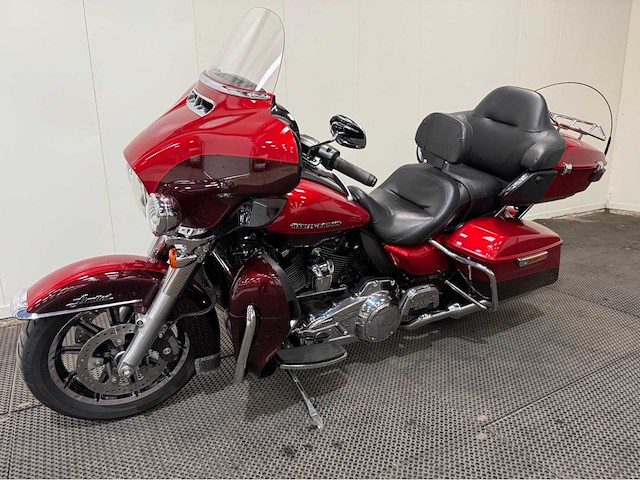Harley davidson - tour - motorfiets - 2019 - afbeelding 12 van  26