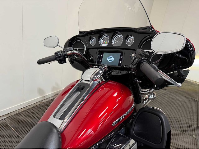 Harley davidson - tour - motorfiets - 2019 - afbeelding 25 van  26