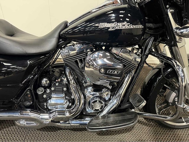 Harley davidson- tour - motorfiets - 2014 - afbeelding 5 van  26