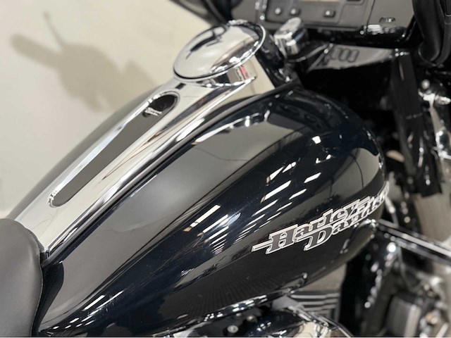 Harley davidson- tour - motorfiets - 2014 - afbeelding 7 van  26