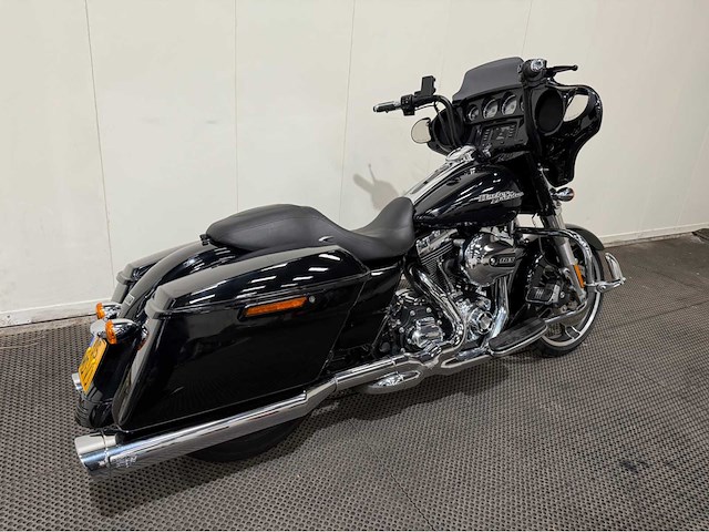 Harley davidson- tour - motorfiets - 2014 - afbeelding 12 van  26