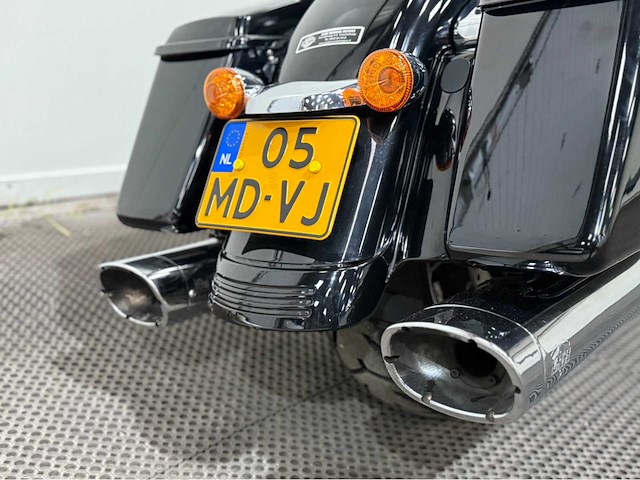Harley davidson- tour - motorfiets - 2014 - afbeelding 24 van  26