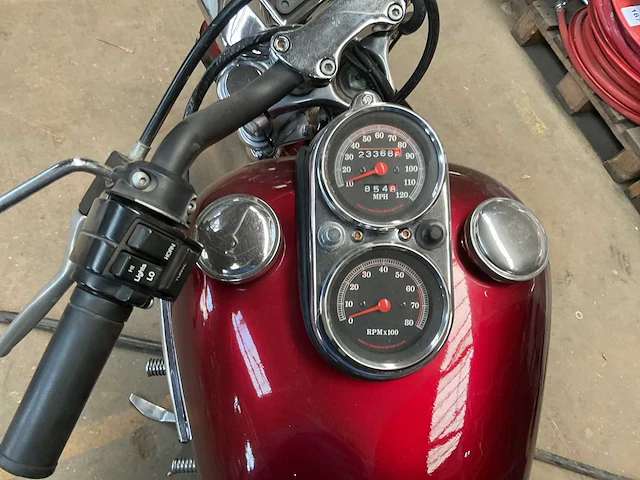 Harley-davidson chopper motorfiets - afbeelding 3 van  13