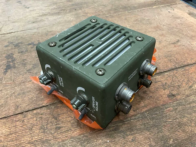 Harris loudspeaker-amplifier - afbeelding 1 van  4