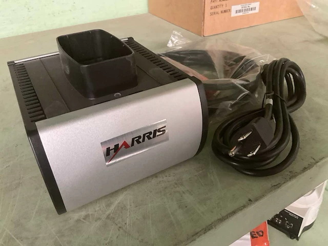 Harris rf-5855-ch001 battery charger (3x) - afbeelding 1 van  6