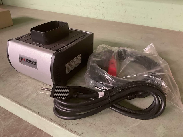 Harris rf-5855-ch001 battery charger (3x) - afbeelding 2 van  6
