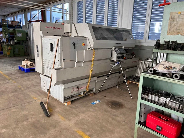 Harrison - 1999 - alpha 460 plus - cnc draaibank - afbeelding 1 van  6