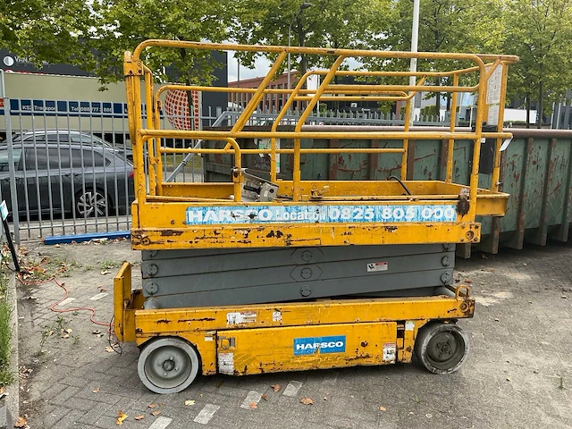 Harsco schaarhoogwerker - afbeelding 5 van  12