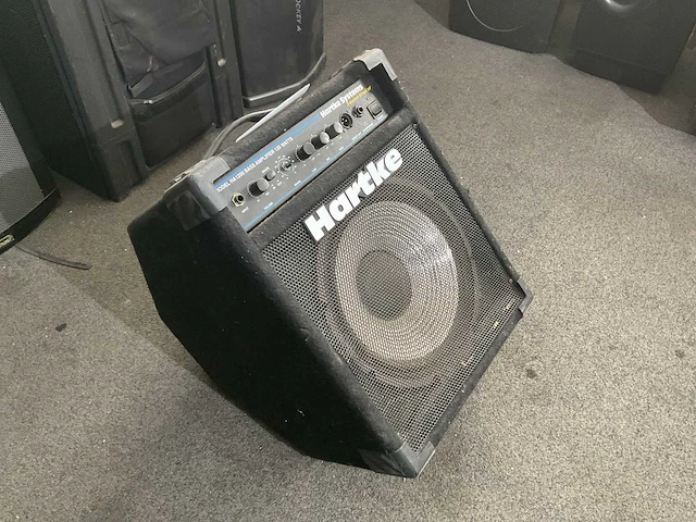 Hartke systems ha1200 120 w bass amplifier - afbeelding 1 van  5