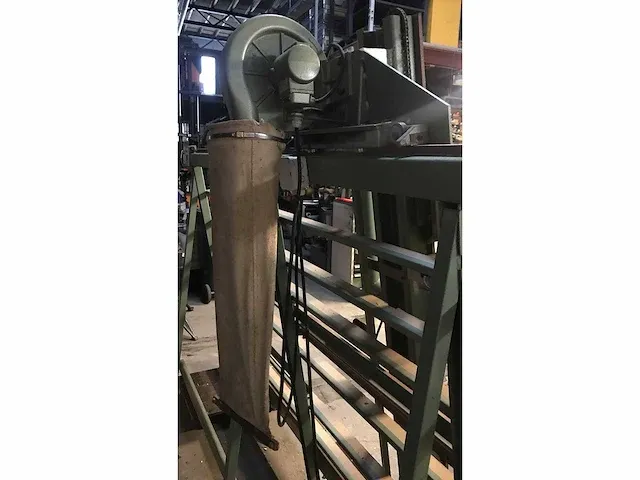 Harwi - giraffe 1250 10,5 - paneelcirkelzaagmachine - 1990 - afbeelding 8 van  9