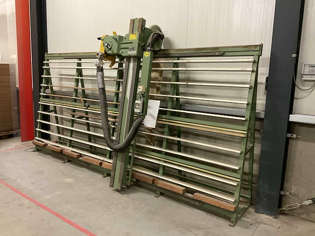 Harwi 1550 verticale platenzaagmachine - afbeelding 1 van  15