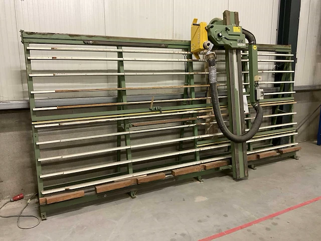 Harwi 1550 verticale platenzaagmachine - afbeelding 9 van  15