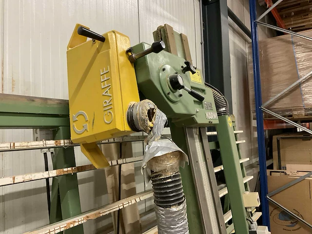 Harwi 1550 verticale platenzaagmachine - afbeelding 11 van  15