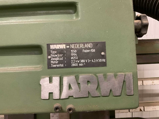 Harwi 1550 verticale platenzaagmachine - afbeelding 12 van  15